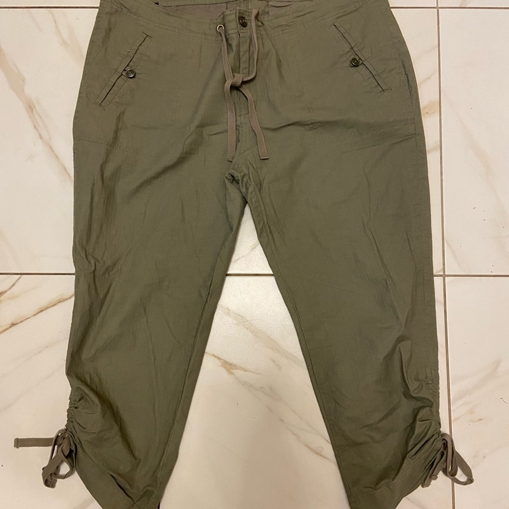 Light weight capri